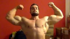 Enormous Muscle Bodybuilder Sven Flexes – Big And Beefy!